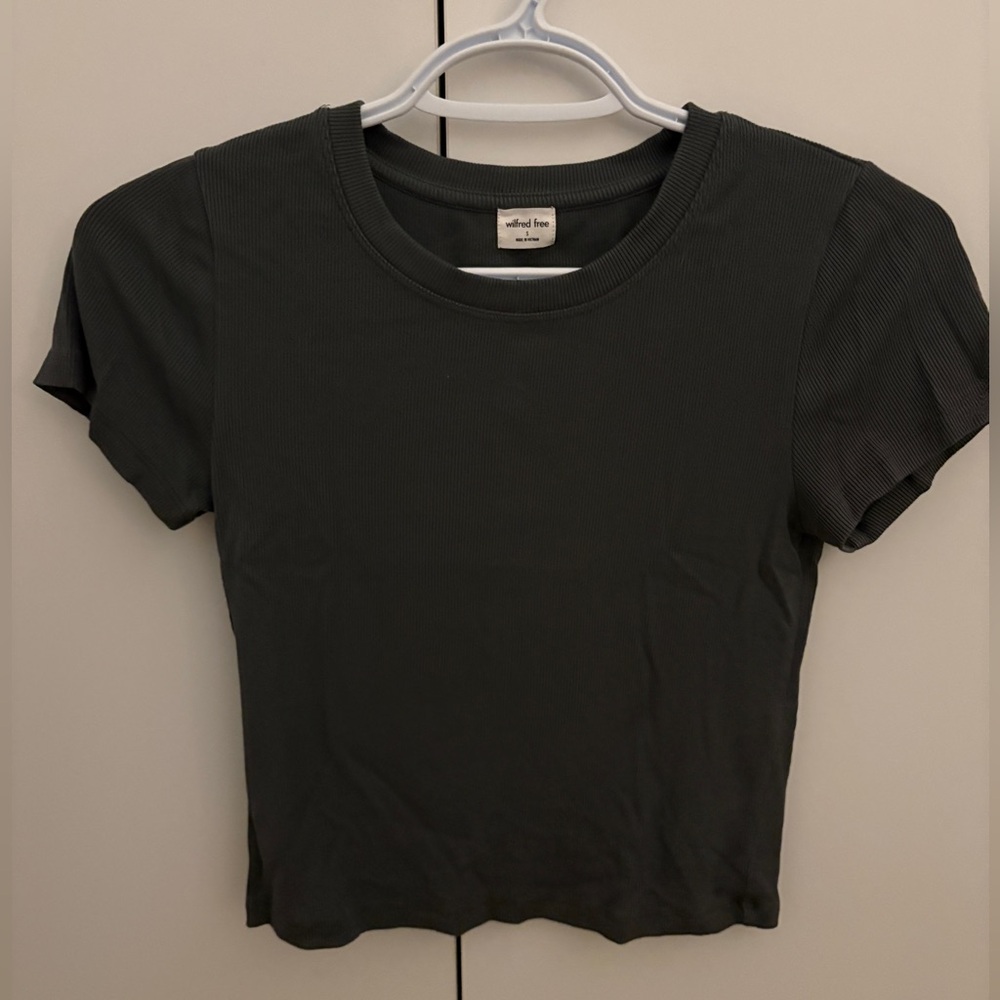 Wilfred Black Ribbed Short Sleeve Tee